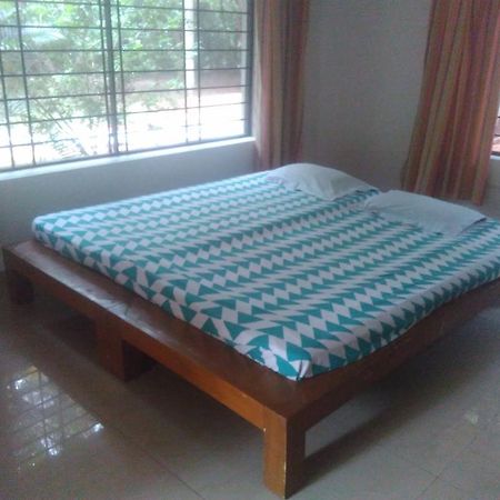 אורוויל Purity Guest House מראה חיצוני תמונה